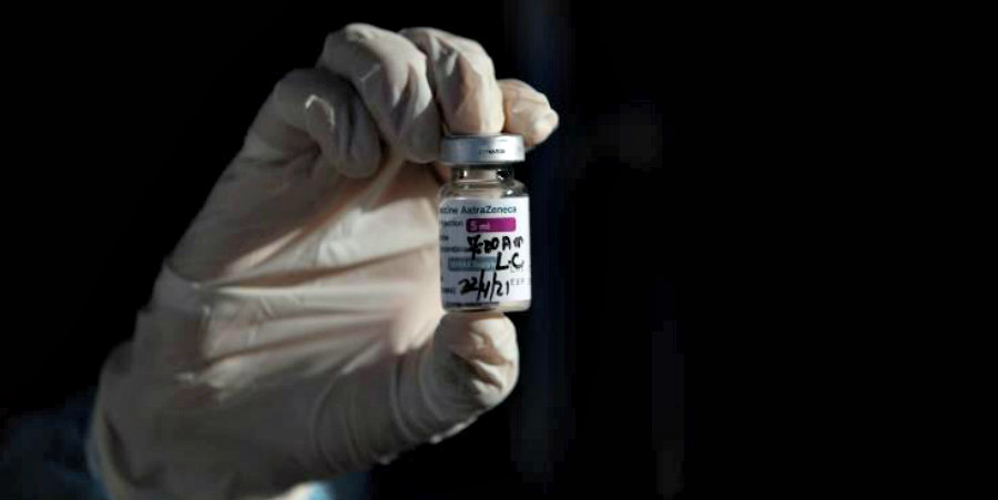 AstraZeneca: Άκυρο στον εμβολιασμό ατόμων κάτω των 40 ετών στη Βρετανία