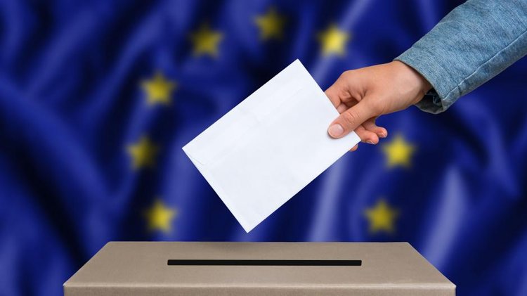 Αυστηρές οδηγίες από τον έφορο Εκλογών: Τι ισχύει για exit poll, πινακίδες και προεκλογικό περιεχόμενο την παραμονή  