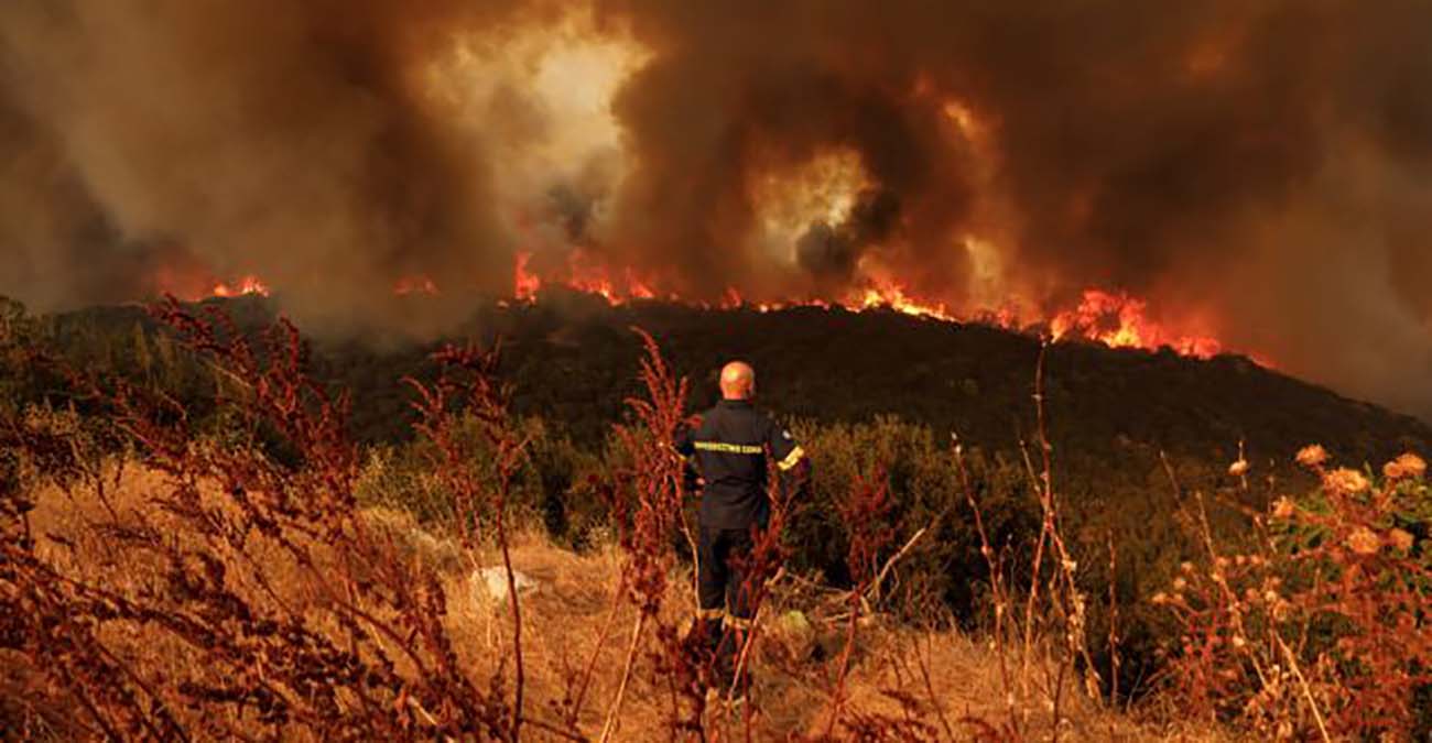 Φωτιές στην Ελλάδα: Στον Εβρο η μεγαλύτερη δασική πυρκαγιά των τελευταίων 20 ετών – Χάρτης με τις μέγα-πυρκαγιές στη χώρα
