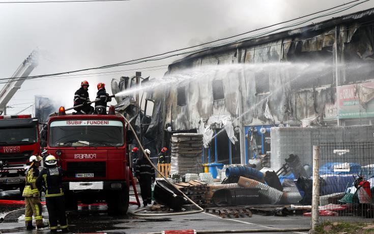 Στους 38 αυξήθηκαν οι τραυματίες από πυρκαγιά σε εργοστάσιο εκρηκτικών στη Ρωσία 