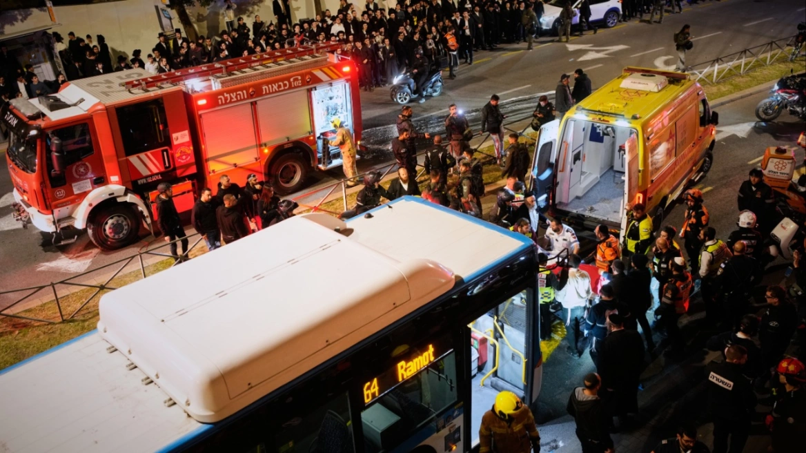 Λεωφορείο έπεσε πάνω σε διαδηλωτές στο Ισραήλ: Νεκρός ένας 18χρονος - Δείτε βίντεο