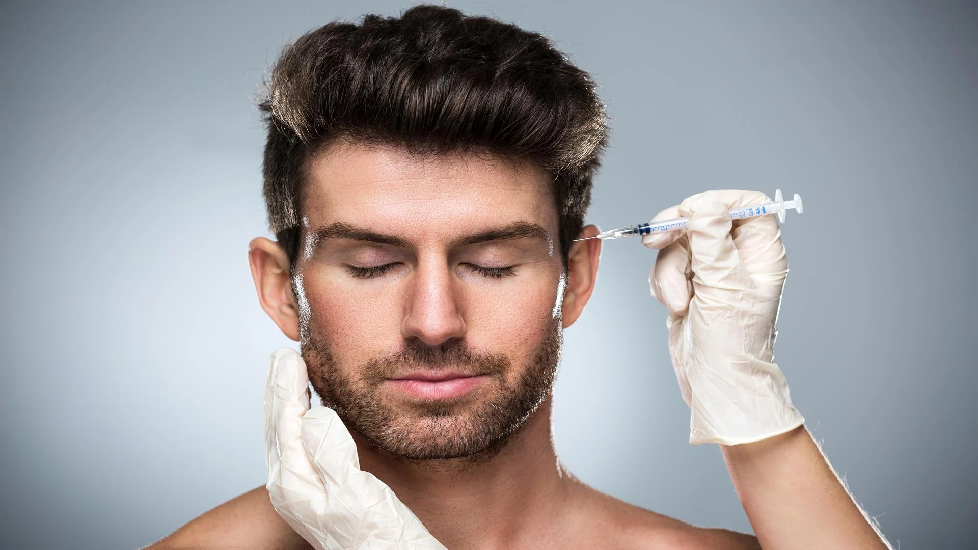 VIDEO: Συναγερμός για τα Botox parties στην Κύπρο – Τώρα κάνουν την εμφάνισή τους και τα Boys parties – Τι περιλαμβάνουν