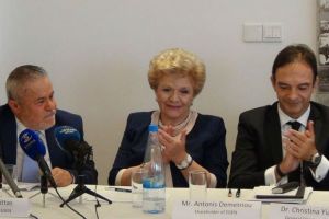 Χριστίνα Γιαννάκη: «Πολύ σημαντική η συμφωνία EDEN – ICMR – Ετοιμάζουμε νομοσχέδιο για υπηρεσίες αποκατάστασης» (ΒΙΝΤΕΟ)