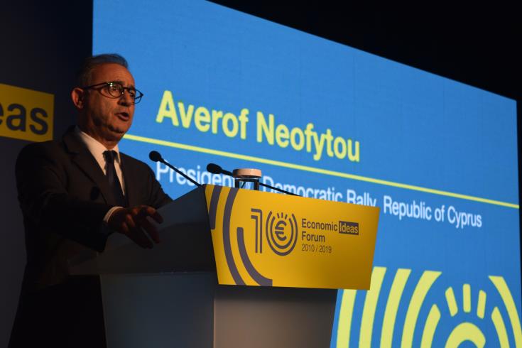 ΑΒΕΡΩΦ: Ωρα για πιο ριζικές μεταρρυθμίσεις στην Κύπρο