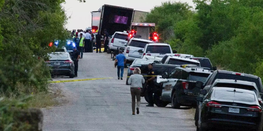 Φρίκη στις ΗΠΑ: Σχεδόν 50 άνθρωποι νεκροί μέσα σε ρυμουλκούμενο φορτηγού