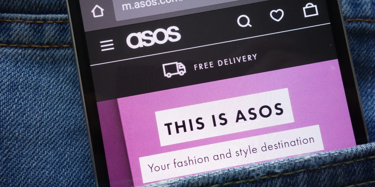 Χάκαραν την ASOS: Η ειδοποίηση-«απειλή» που έλαβαν οι πελάτες
