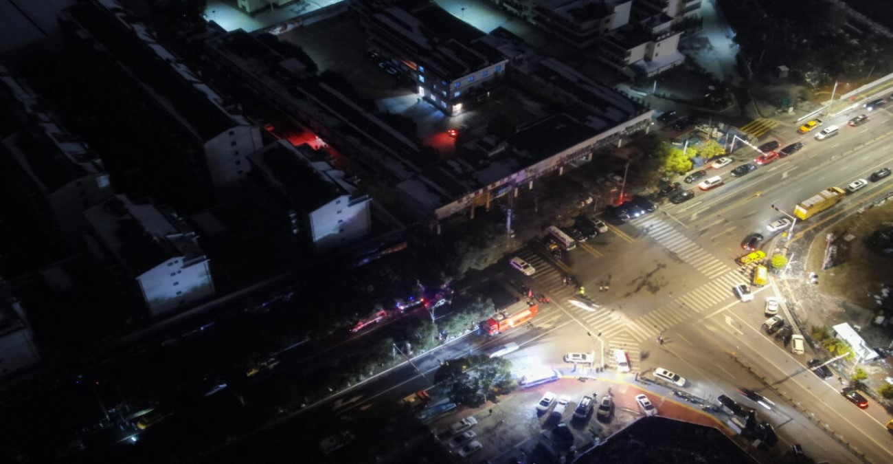 Κίνα: 12 συλλήψεις για την πυρκαγιά με τους 39 νεκρούς στο υπόγειο εμπορικού καταστήματος
