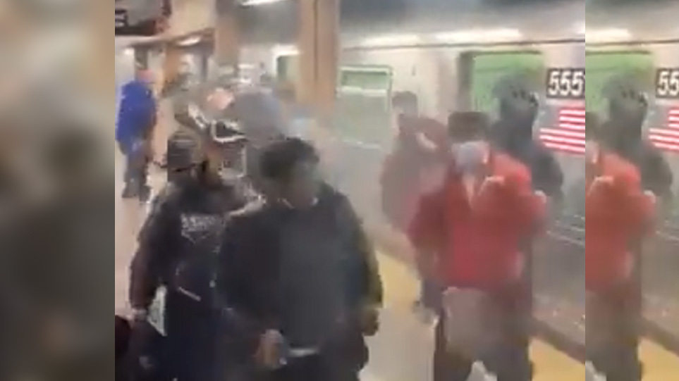 Οι πρώτες στιγμές μετά την αιματηρή επίθεση στο μετρό της Νέας Υόρκης - Δείτε βίντεο