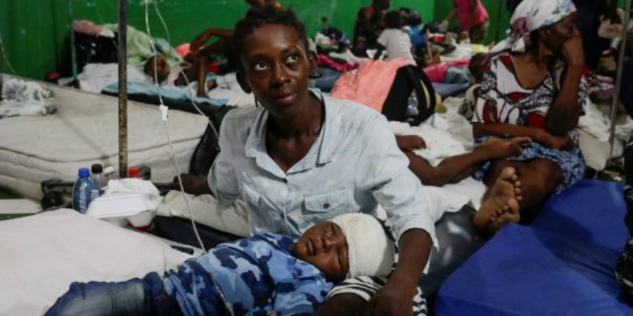 Αϊτή: Στα νοσοκομεία γέμισαν ακόμη και τα πατώματα