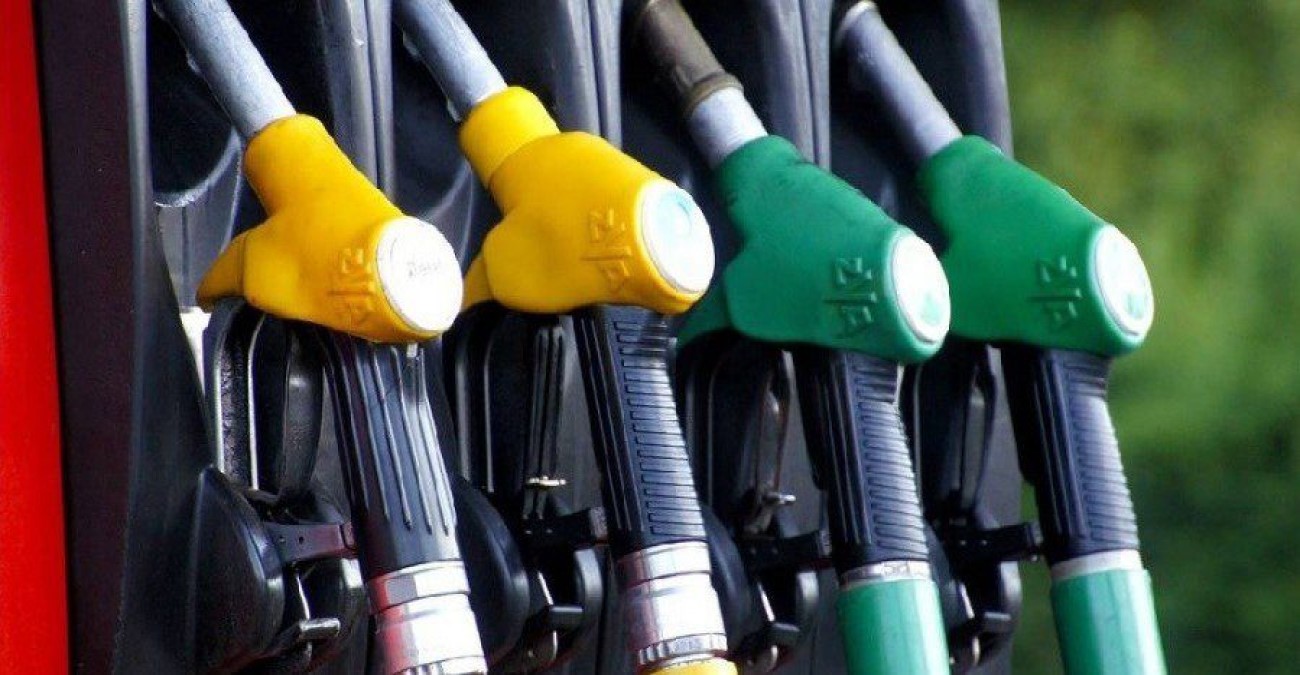 Γέμισες το αυτοκίνητό σου με καύσιμα; Αυξάνονται από τα μεσάνυχτα οι τιμές