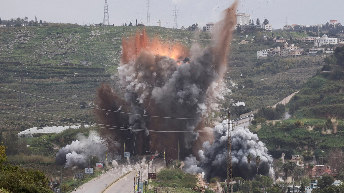 LIVE: Απειλεί να κλείσει εντελώς τα Στενά του Ορμούζ η Τεχεράνη - Κόλαση στο νότιο Ισραήλ από τους ιρανικούς βαλλιστικούς πυραύλους