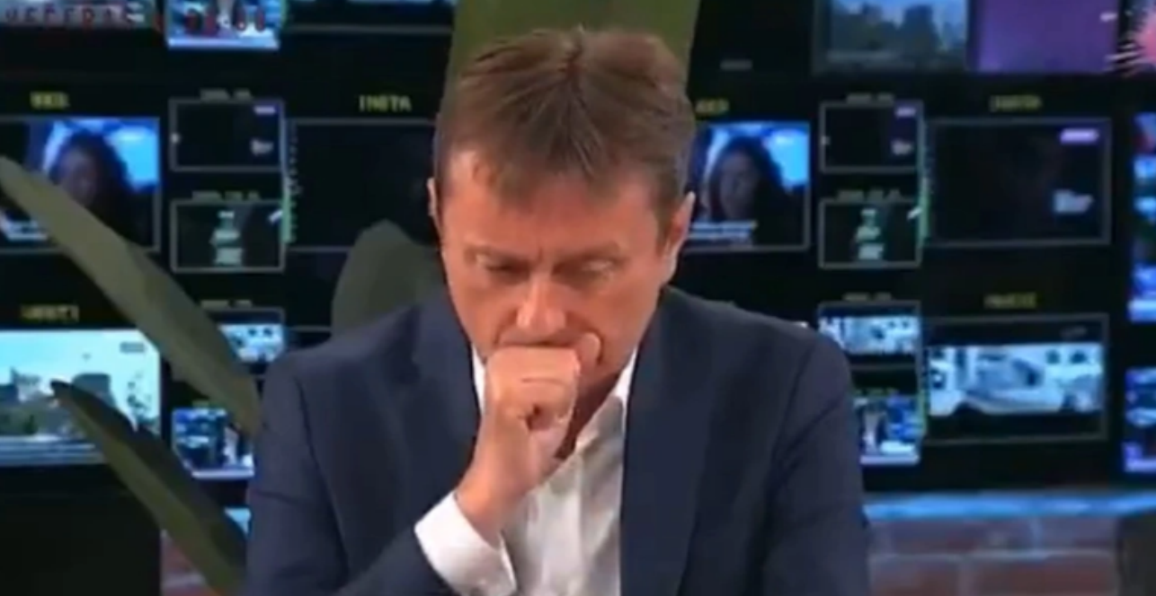 Σέρβος υπουργός έπαθε εγκεφαλικό σε live μετάδοση τηλεοπτικής εκπομπής - Δείτε το βίντεο