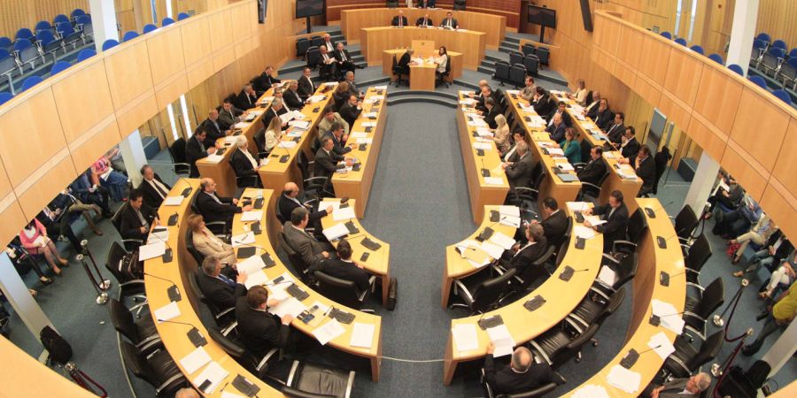 Οδηγούνται στην Ολομέλεια της Βουλής οι προϋπολογισμοί Πανεπιστημίου Κύπρου και ΑΠΚΥ