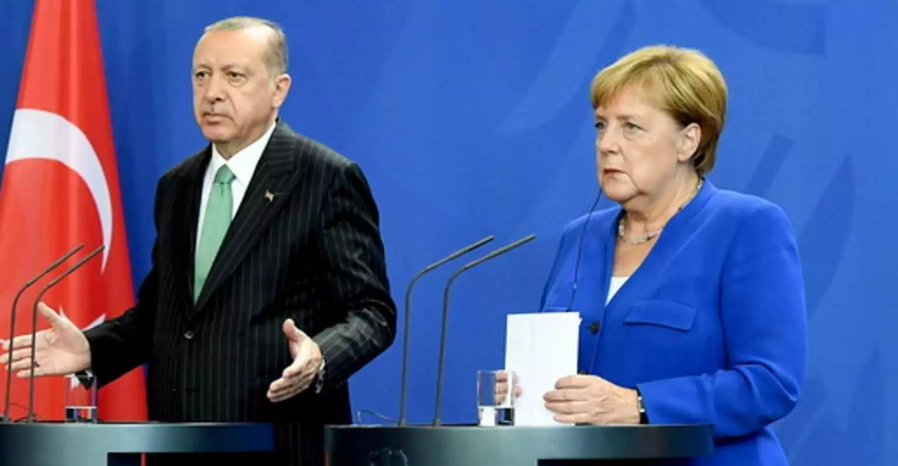 Μέρκελ: «Έλεγα στον Ερντογάν ότι εγώ ήμουν η καγκελάριος και των τουρκικής καταγωγής Γερμανών»