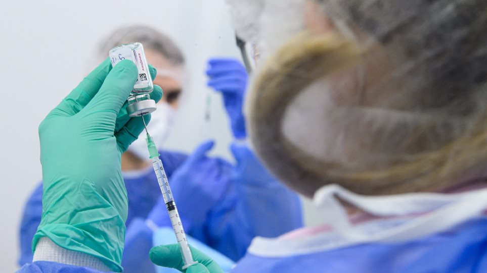 Εμβόλιο AstraZeneca: Η Γερμανία ανακοίνωσε 31 περιστατικά σπάνιων θρομβώσεων στον εγκέφαλο, οι 9 πέθαναν