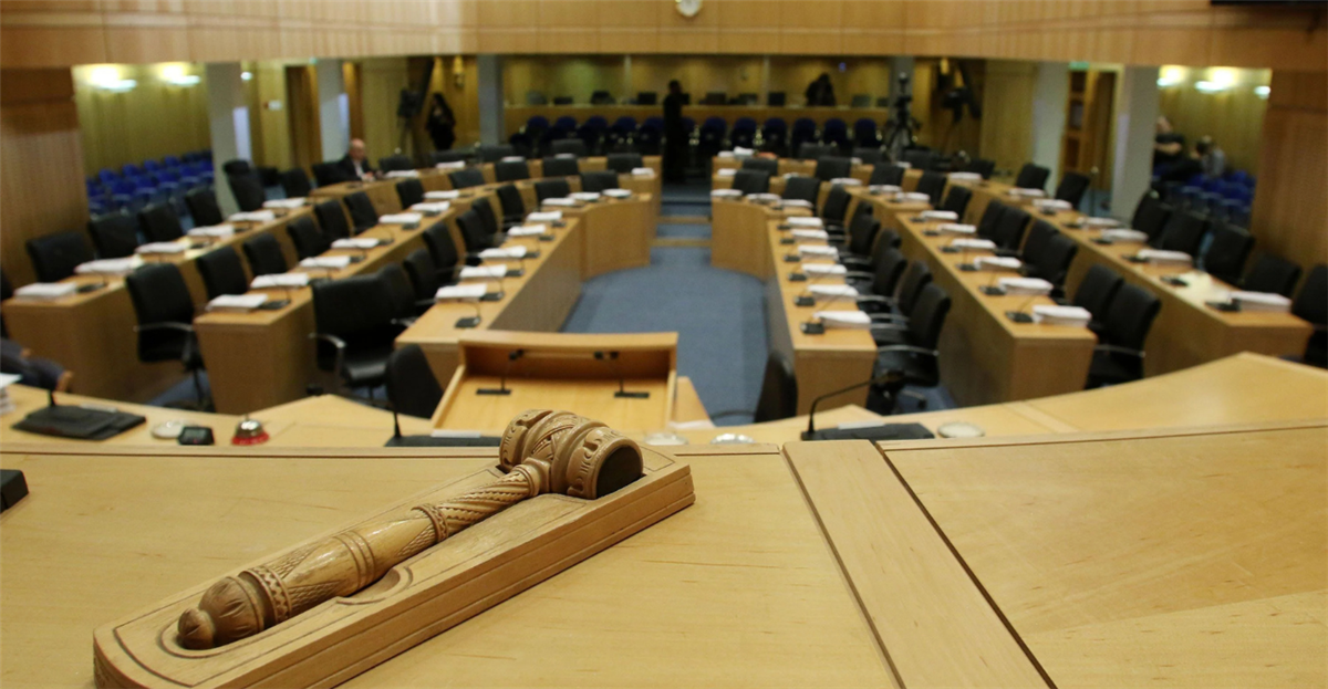 Πολιτικός «πόλεμος» για την Προεδρία της Βουλής - Τα σενάρια και οι συμμαχίες