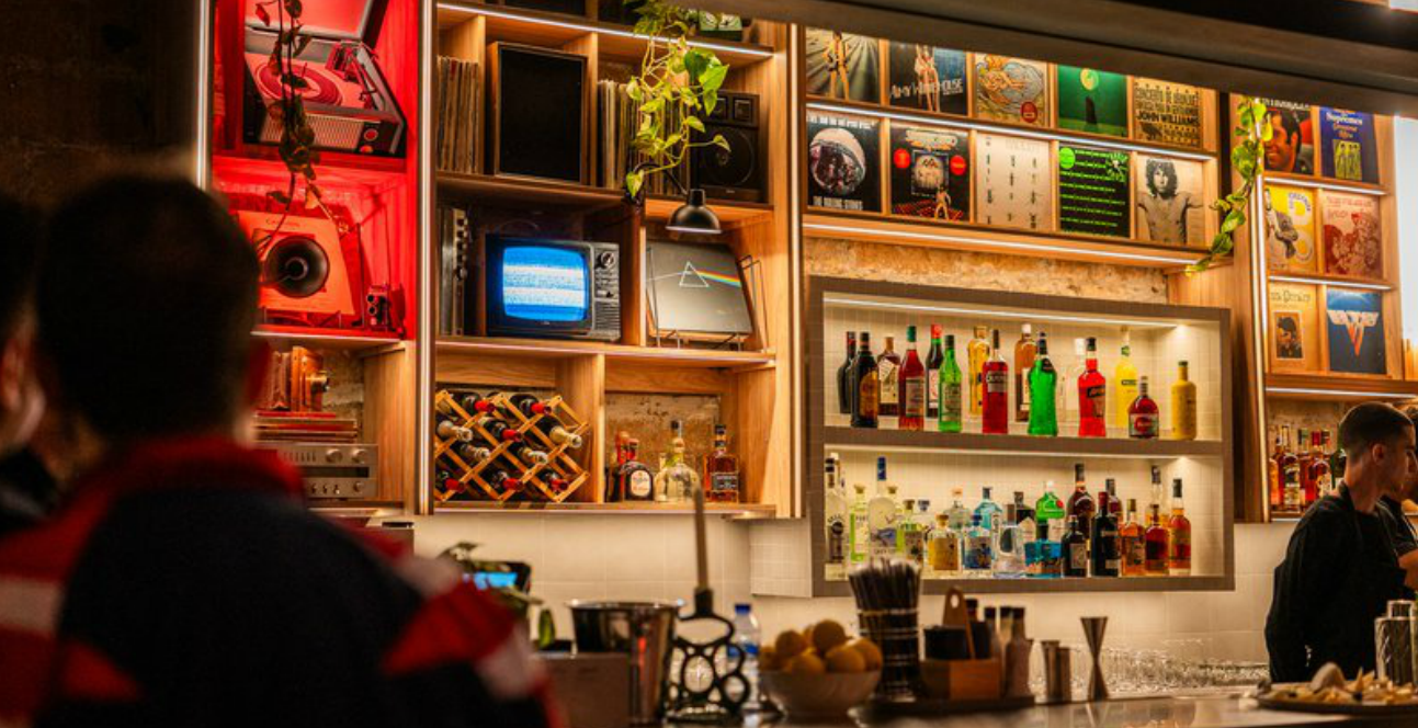 Το ολοκαίνουργιο «The Freehouse» είναι η πρώτη cool spritzeria της πόλης – Είναι και pet friendly