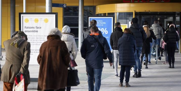 Η Ελβετία θα δαπανήσει 1 δις φράγκα για εντοπισμό ασυμπτωματικών κρουσμάτων, κλείνει τα σύνορά της η Νορβηγία