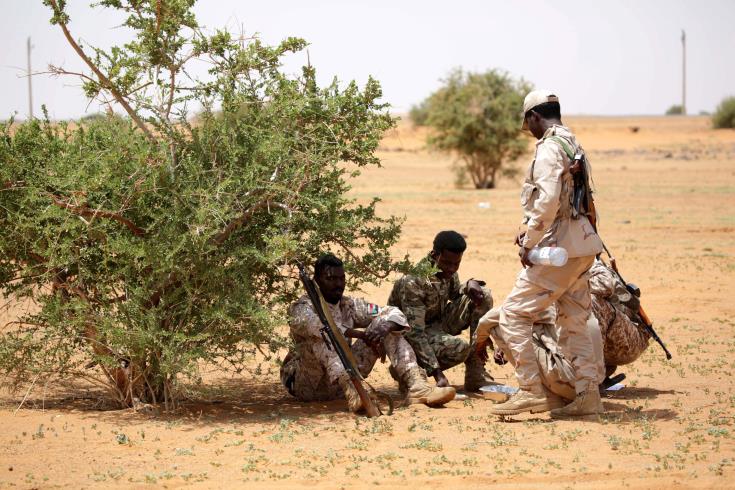 ΟΗΕ: Τουλάχιστον 250 νεκροί, 100.000 εκτοπισμένοι στις συγκρούσεις στο Νταρφούρ