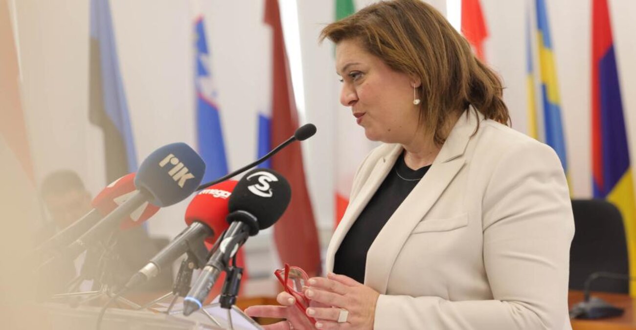 «Πράσινο» Ολομέλειας για κριτήρια αξιολόγησης εκπαιδευτικών-Χαιρετίζει η ΥΠΑΝ