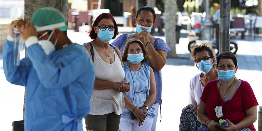 Παγκόσμιος Οργανισμός Υγείας: 'Συνταγή για καταστροφή' το άνοιγμα της κοινωνίας χωρίς να τεθεί υπό έλεγχο ο ιός