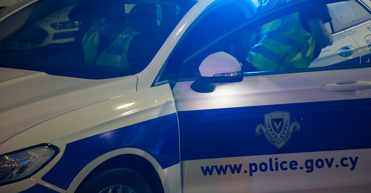 Επεισοδιακή νύχτα στη Λάρνακα - Άνδρας επιτέθηκε σε αστυνομικό και συνελήφθη