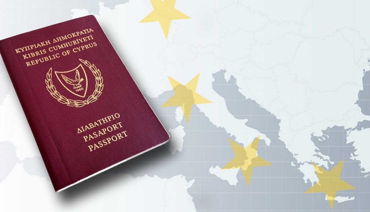 ΠΑΦΟΣ: Υπό 2ήμερη κράτηση τα τρία πρόσωπα που απέσπασαν χρήματα για να βγάλουν Κυπριακό διαβατήριο σε αλλοδαπή - Ανάμεσά τους λειτουργός του Υπ. Εσωτερικών