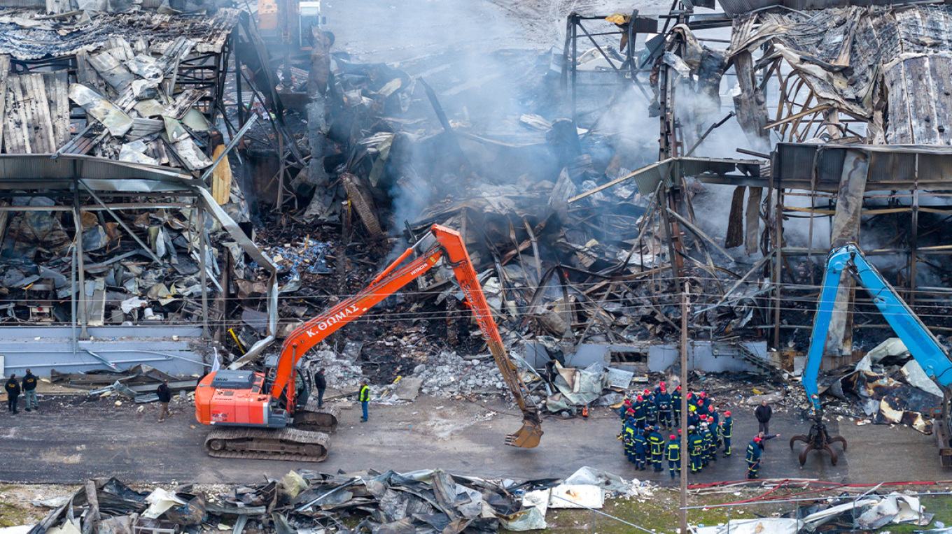 VIDEO - Τραγωδία στη Βιολάντα: Ιδού τα ευρήματα της Πυροσβεστικής - Πολύμηνη η διαρροή - Πώς έγινε η έκρηξη