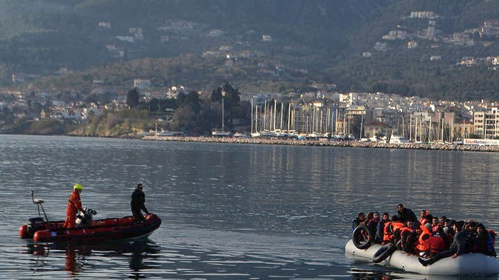 Σχεδόν 2.000 πρόσφυγες έφτασαν στα νησιά τον Μάρτιο