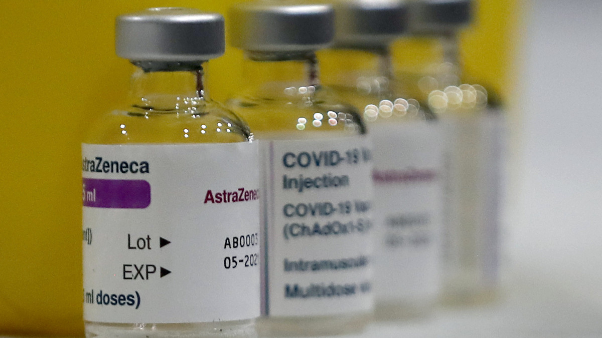 ΠΟΥ για εμβόλιο AstraZeneca: «Είναι πάρα πολύ νωρίς για να το απορρίψουμε»  