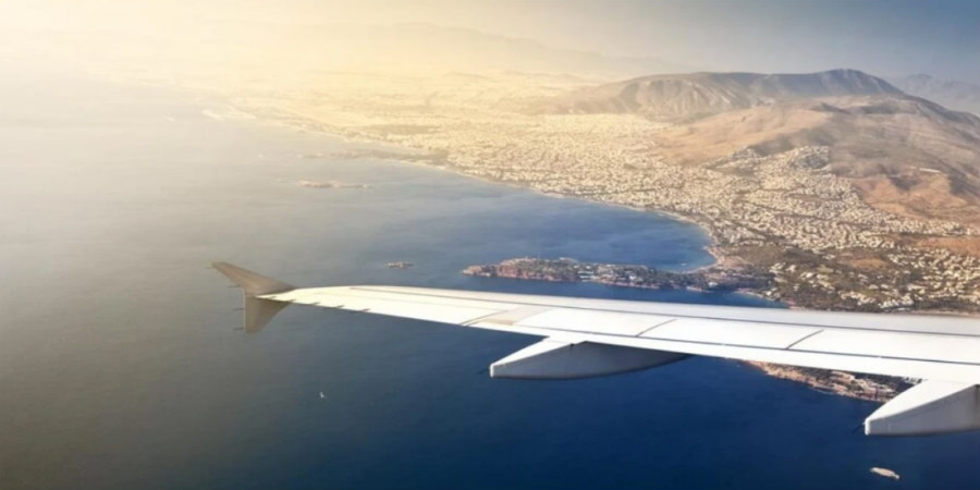 Αναγκαστική προσγείωση στη Θεσσαλονίκη για πτήση Λονδίνο - Πάφο - Επιβάτης φώναζε και κατέληξε με χειροπέδες