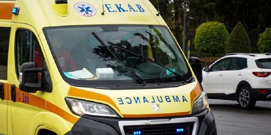 Ελλάδα: Άνδρας ενώ βρισκόταν σε όχημα πυροβόλησε με καραμπίνα στον αέρα - Tραυματίστηκαν τρία μικρά παιδιά