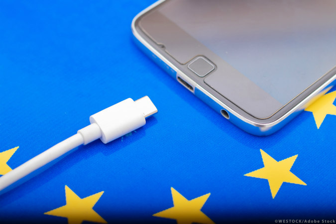 Η Ευρώπη αποφάσισε κοινό φορτιστή για κινητά, τάμπλετ και κάμερες έως το 2024
