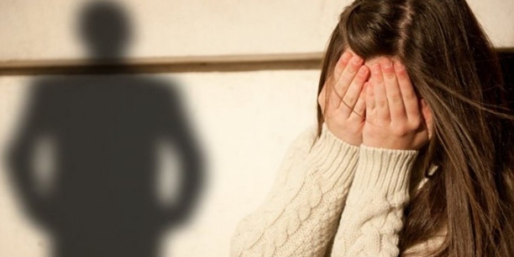 Ανατριχιάζουν οι αποκαλύψεις: Η 14χρονη είχε ερωτική σχέση με τον 40χρονο - Ισχυρίζεται ότι είναι κόρη του