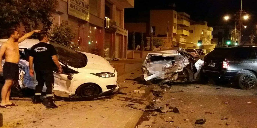 ΦΩΤΟΓΡΑΦΙΕΣ: Απίστευτη τροχαία σύγκρουση στη Λεμεσό -Κατέστρεψε 3 οχήματα