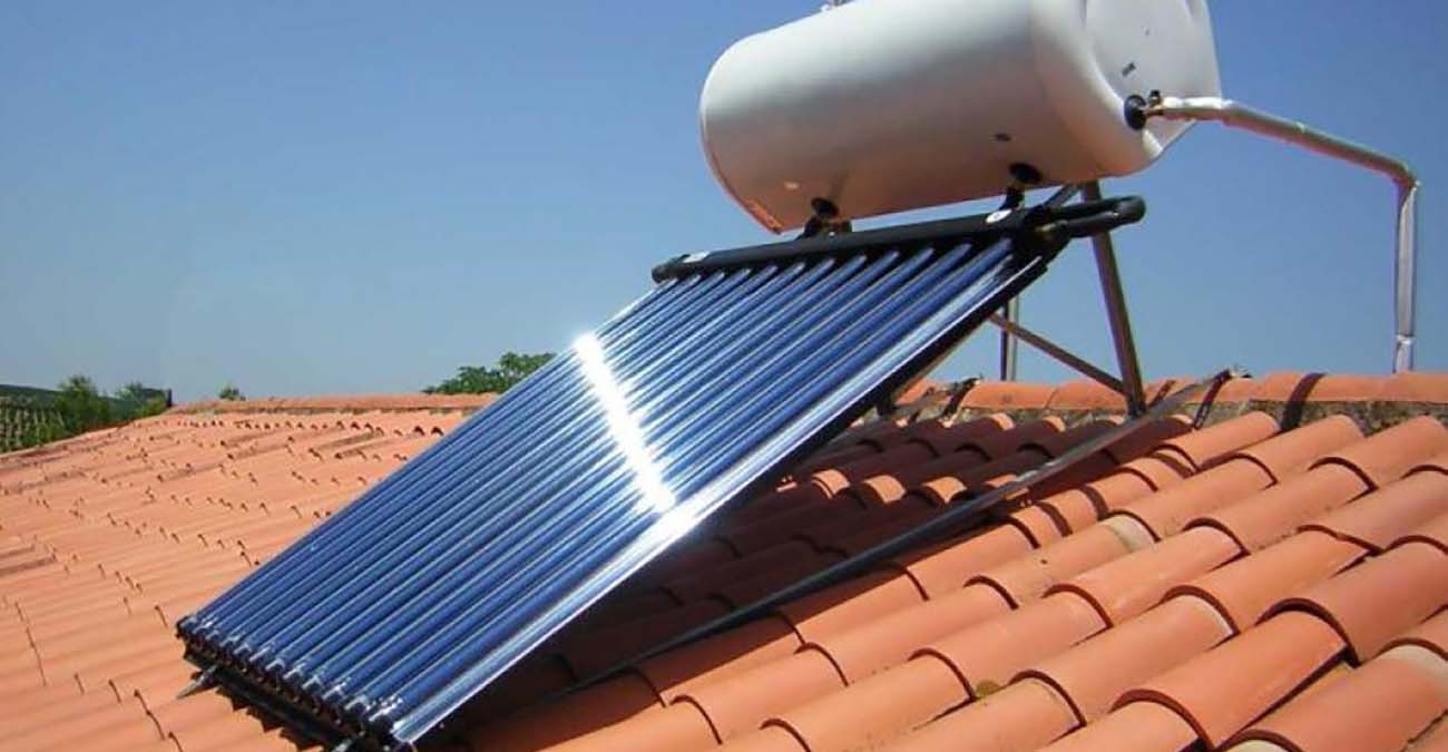 Θες να εγκαταστήσεις ή να αντικαταστήσεις τον ηλιακό θερμοσίφωνα στο σπίτι σου; Κάνε το με χορηγία έως και 900 ευρώ - Όλες οι πληροφορίες