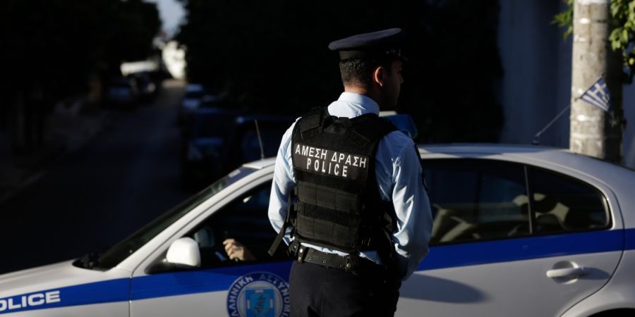 Έλληνας αστυνομικός συνελήφθη στους Άγιους Σαράντα