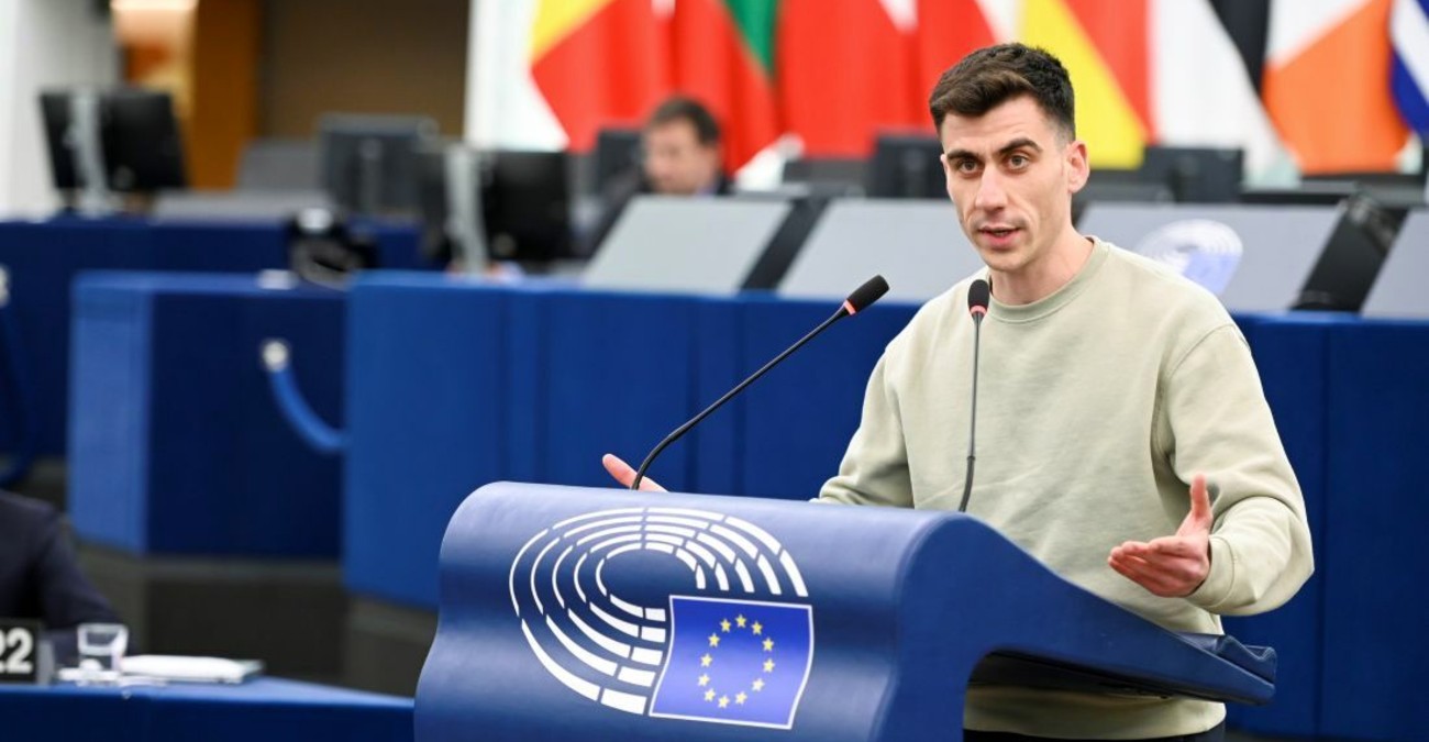 Φειδίας Παναγιώτου: «Πρέπει να σταματήσουμε να ανεχόμαστε αυτά τα πράγματα» - Υπέβαλε ερώτηση για Θανάση Νικολάου στην ΕΕ
