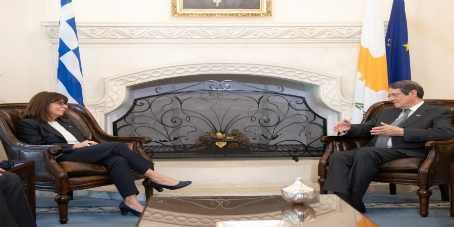 Στο Προεδρικό Μέγαρο η Πρόεδρος της Ελληνικής Δημοκρατίας - ΦΩΤΟΓΡΑΦΙΕΣ 