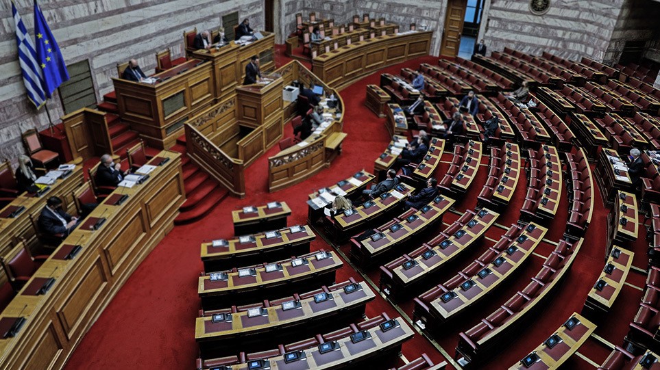 Συναγερμός στην Ελληνική Βουλή για επίθεση από χάκερς - Στόχος έγιναν 60 e-mails βουλευτών και εργαζομένων