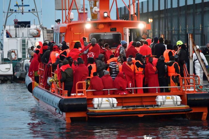 Εκατοντάδες μετανάστες διασώθηκαν ανοιχτά της Μάλτας 
