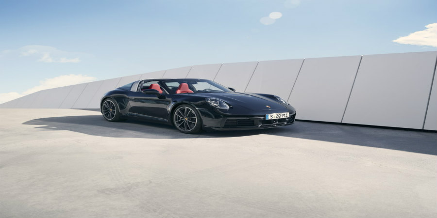 Η Porsche παρουσιάζει τη νέα 911 Targa
