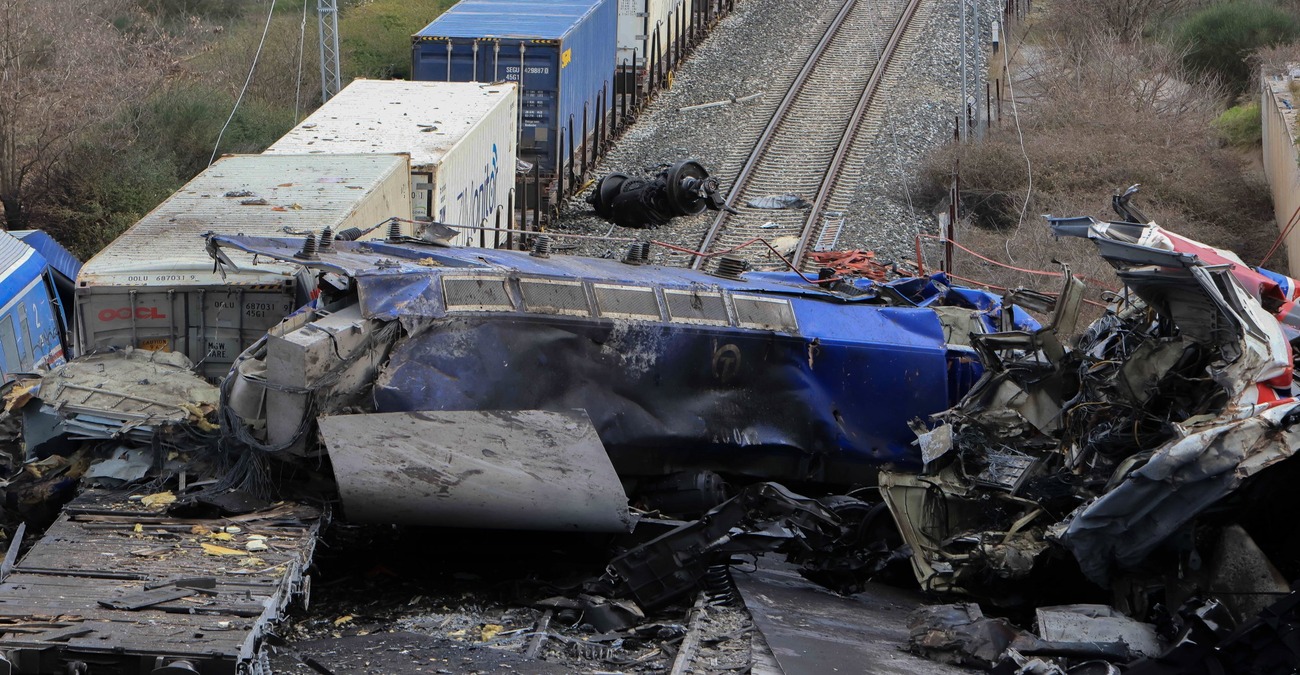 Τέμπη: «Το εμπορικό τρένο μετέφερε αδήλωτο και επικίνδυνο υλικό» - Τι καταγγέλλει πατέρας θύματος