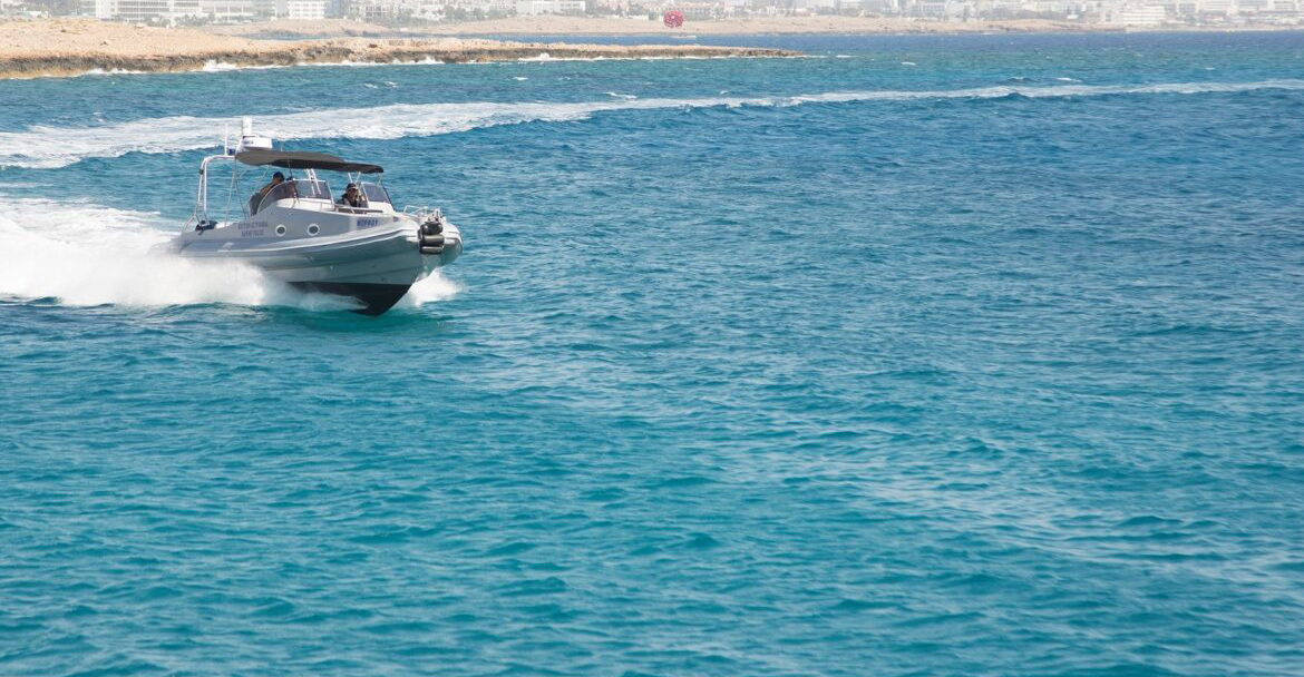 Στο μικροσκόπιο της Αστυνομίας το ατύχημα με το jet ski – Τι εξετάζεται για τη 17χρονη