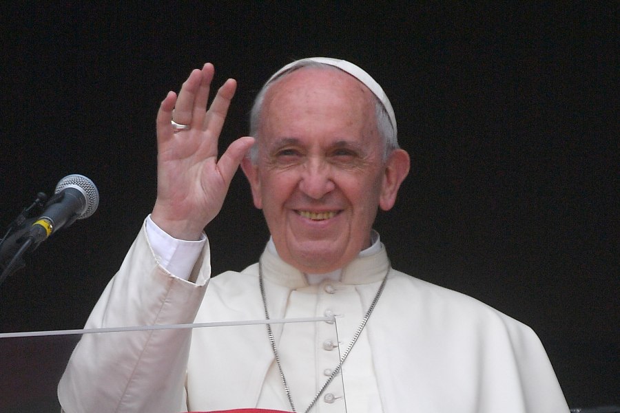 Ο πάπας Φραγκίσκος ευχαριστεί την ιταλική αστυνομία