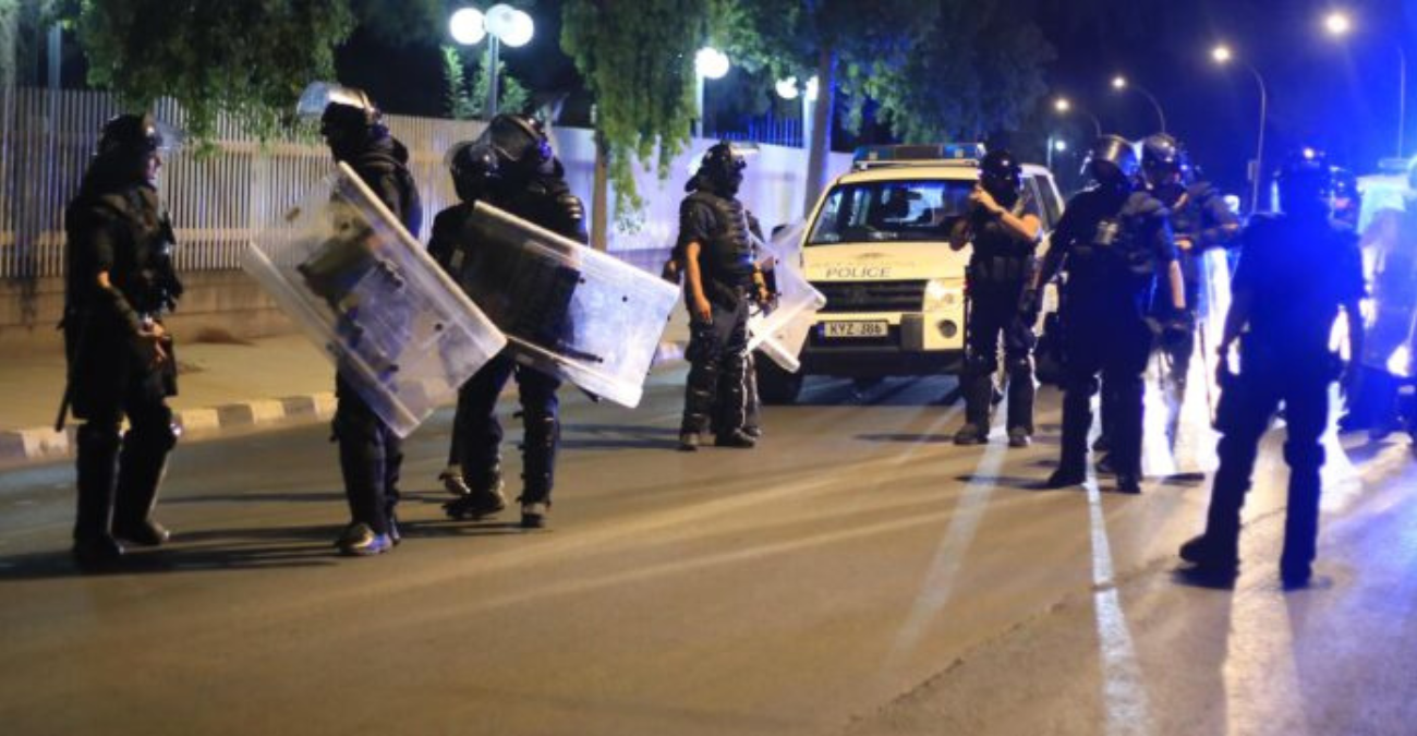 Διαμαρτυρία έξω από το Προεδρικό και ΥΠΕΞ: Στους δρόμους το ΑΚΕΛ μετά την ένταση στη διαδήλωση για τη Γάζα - Βίντεο