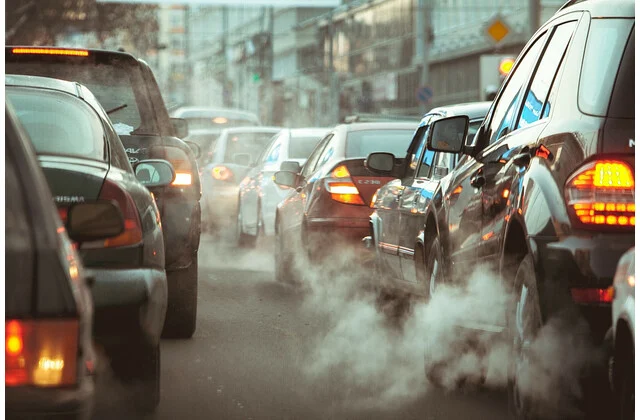 Υπουργικό: Εγκρίθηκε νομοσχέδιο που θα μειώσει τις περιβαλλοντικές επιπτώσεις από τις οδικές μεταφορές