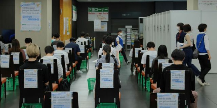 Ιαπωνία: Δύο νέοι πέθαναν μετά τον εμβολιασμό τους με Moderna – Οι δόσεις που έλαβαν ήταν σε προβληματικές παρτίδες