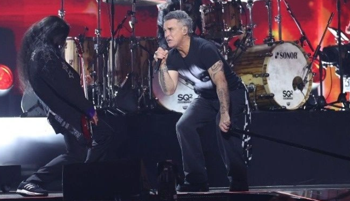 Ρόμπι Γουίλιαμς: Τέλος συνεργασίας με τον μάνατζέρ του μετά από 14 χρόνια - Tι συνέβη;