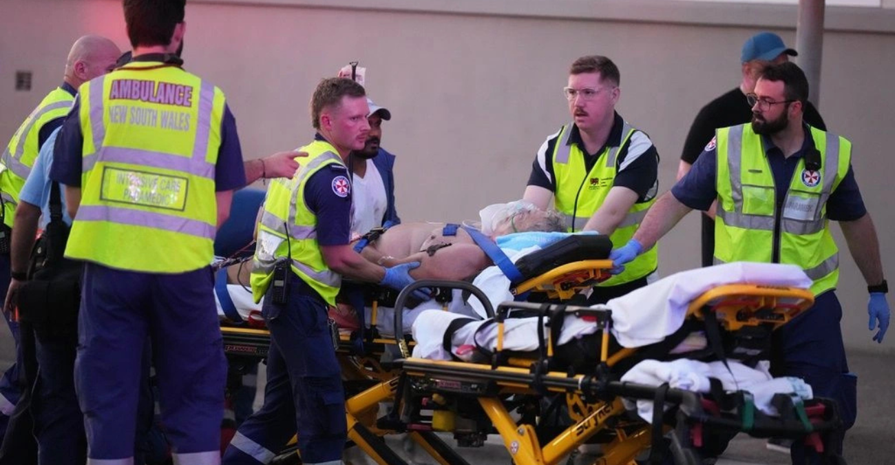 «Στοχευμένο» κατά εβραίων, το τρομοκρατικό χτύπημα στο Σίδνεϊ - 12 νεκροί, βρέθηκε βαν με εκρηκτικά